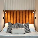 Easy Rent - Unia Art 83, Basen & Spa, Centrum 24h Check-in Apartment