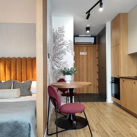 Easy Rent - Unia Art 83, Basen & Spa, Centrum 24h Check-in Люблін