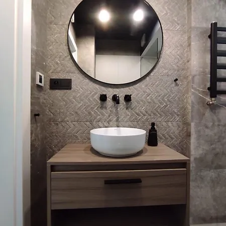 Easy Rent - Unia Art 83, Basen & Spa, Centrum 24h Check-in Λούμπλιν